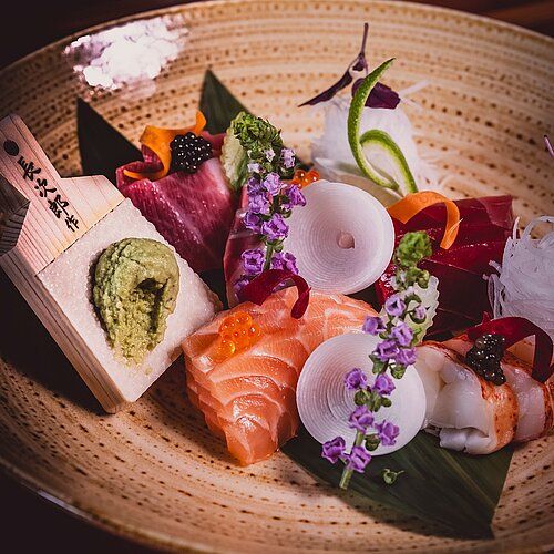 Unser Posting zeigt eine Fotostrecke von Gerichten unserer MIZU Sushi Bar aus unserem diesjährigen Momente Magazin....